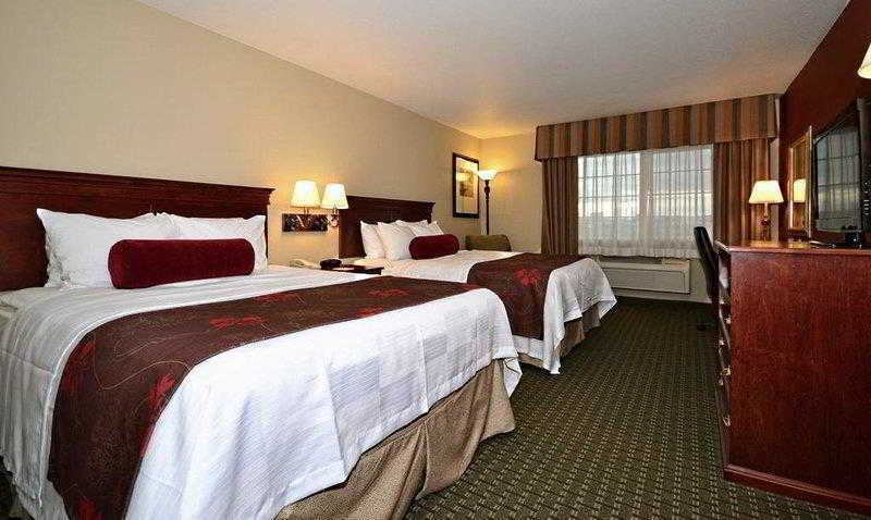 Best Western Plus Rama Inn Redmond Bagian luar foto