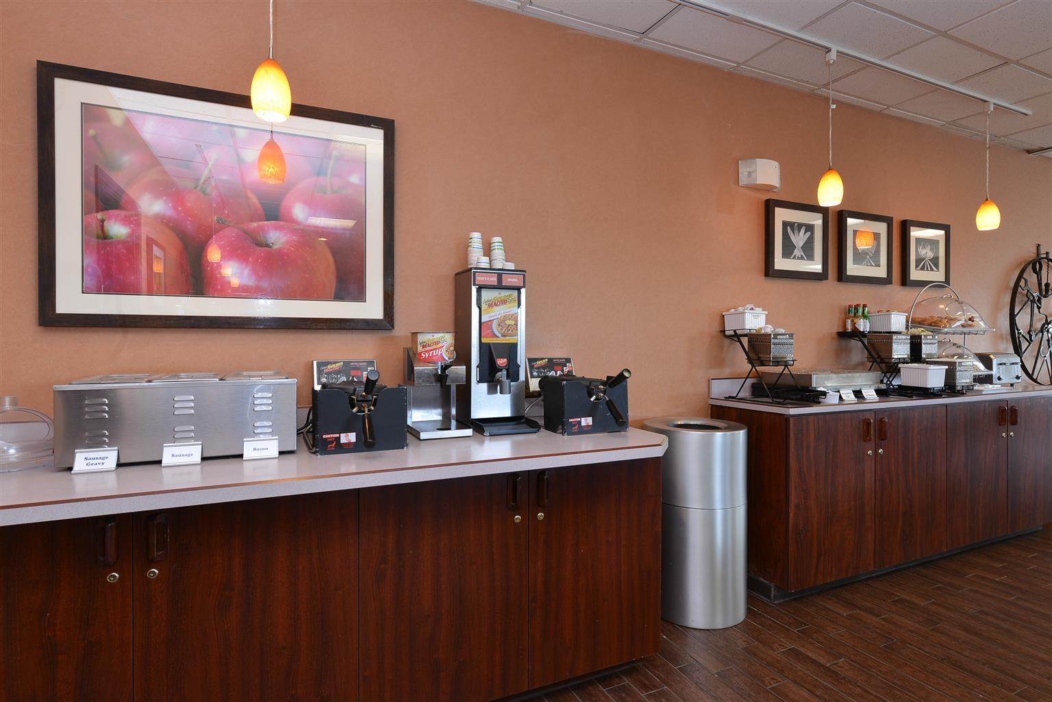 Best Western Plus Rama Inn Redmond Bagian luar foto