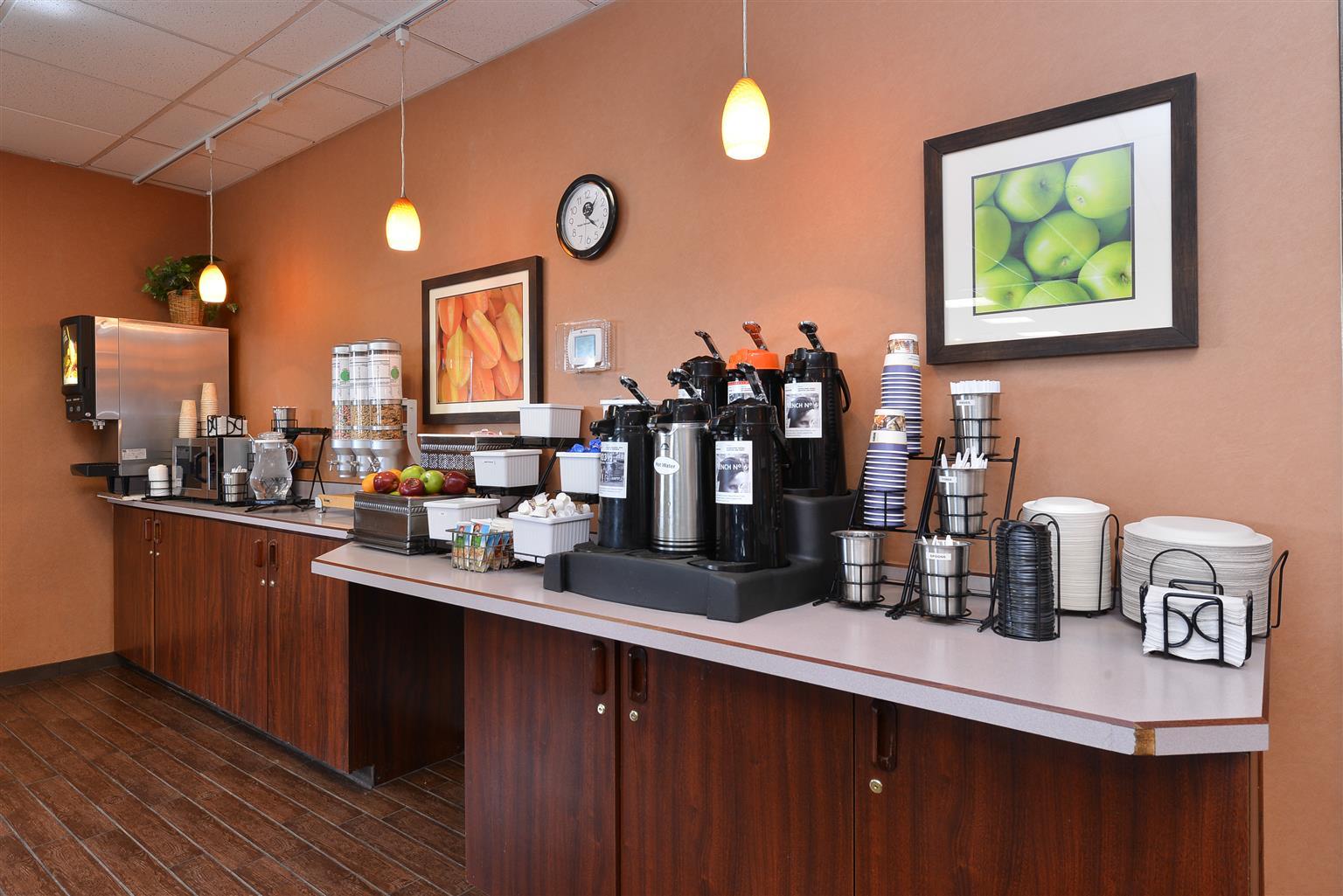 Best Western Plus Rama Inn Redmond Bagian luar foto