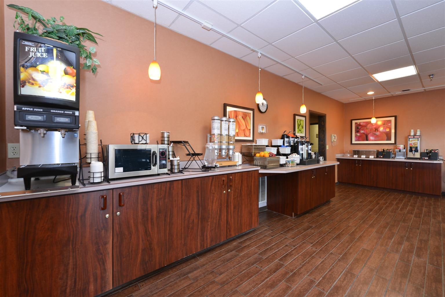 Best Western Plus Rama Inn Redmond Bagian luar foto